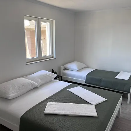 Ante Apartment